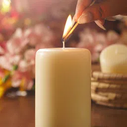 Pure Home and Living White Lavender & Chamomile Pillar Candle-image-51