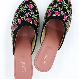 Kethi Fashion Block Sandals image 5