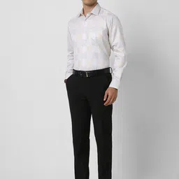 Van Heusen Men Regular Fit Spread Collar Textured Cotton Formal Shirt image 2