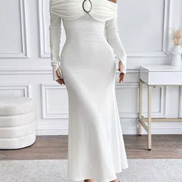 Outzidr Women Solid White Off-Shoulder Maxi Dress-image-93