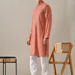KUNDALI KAKSHAY Men Ethnic Motifs Embroidered Thread Work Kurta image 4