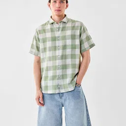 Snitch Men Buffalo Checked Spread Collar Casual Shirt-image-48