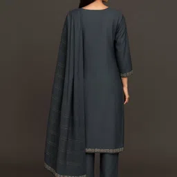 Ethnic 3 You Women Ethnic Motifs Embroidered Regular Thread Work Kurta with Trousers & With Dupatta image 3