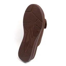 CareDone Wedge Sandals image 3