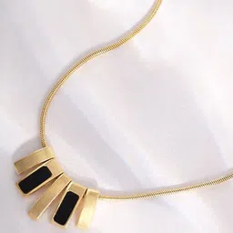 Estailo fashion Gold-Plated Artificial Stone Studded Necklace image 2