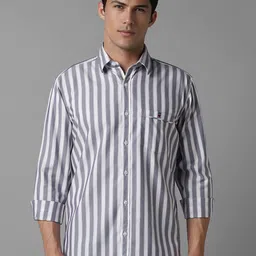 Louis Philippe Sport Men Spread Collar Vertical Striped Cotton Slim Fit Casual Shirt-picture-34
