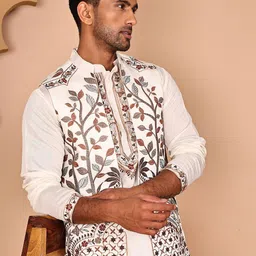 Jompers Men Floral Embroidered Kurta with Pyjama & Waistcoat image 3
