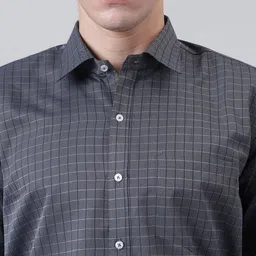 ACCOX Men Checked Spread Collar Cotton Formal Regular Fit Shirt image 3