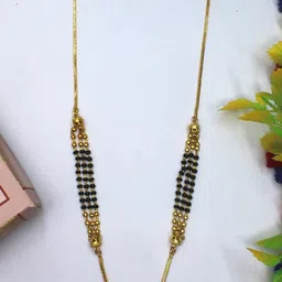 SONI JEWELLERY Gold-Plated Artificial Stones and Beads Mangalsutra image 4