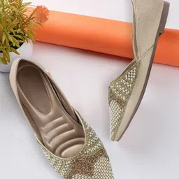 SIRDENILL Women Textured Pointed Toe Slip-On Mojaris with Rhinestone image 5