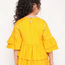 Ishti Floral Print Keyhole Neck Top image 3