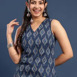 Taavi Women Ikat Print Printed Regular V Neck Sleeveless Tops-picture-18