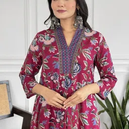 GoSriKi Floral Printed Round Neck A-Line Kurta With Palazzos & Dupatta image 5