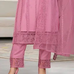 GUNVANTI FAB Paisley Embroidered Sweetheart Neck Straight Kurta With Trousers & Dupatta image 4
