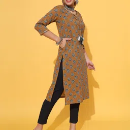 KALINI Women Geometric Embroidered Flared Sleeves Thread Work Kurta image 4