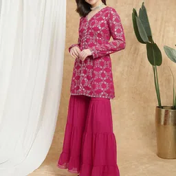 Globus Printed V-Neck A-Line Tunic With Sharara Co-Ords image 4