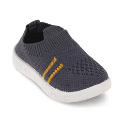 SHOESFORJUNIORS Unisex Kids Striped Slip-On Sneakers image 2