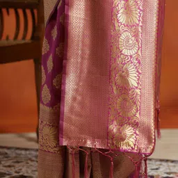 Desi Fusion Woven Design Zari Silk Blend Banarasi Saree image 5