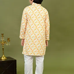 BT DEZINES Boys Bandhani Printed Mandarin Collar Straight Kurta With Pyjamas image 5