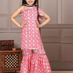 Cutiekins Girls Floral Printed Regular Gotta Patti Kurta with Sharara & With Dupatta image 4