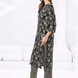 Simmu Women Ethnic Motifs Printed Regular Pure Cotton Kurta with Trousers & With Dupatta image 2