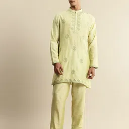 House of Pataudi Men Embroidered Thread Work Jashn Kurta with Trousers image 5