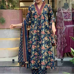 Tradenest International Floral Printed V-Neck Pleated A-Line Kurta With Trousers & Dupatta image 5