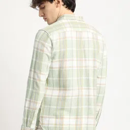 the bear house Men Slim Fit Checkered Button Down Collar Casual Shirt image 4