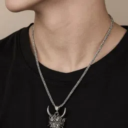 kazare Men Quirky Shaped Pendant With Chain-picture-10