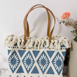 LULU & SKY Geometric Oversized Bucket Handheld Bag with Cut Work-picture-33