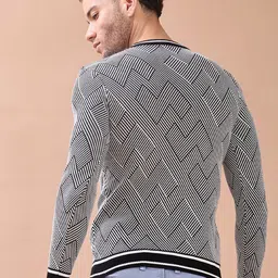 V-Mart Men Pullover image 4