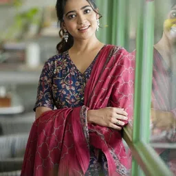 saabhi Women Cotton Rayon Kurta Palazzo Dupatta Set image 5