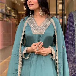 HERE&NOW Women Ethnic Motifs Embroidered Regular Thread Work Kurta with Sharara & With Dupatta image 5