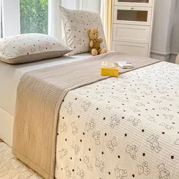 JC HOME White & Brown Printed 162 GSM Single Bed Cover image 4