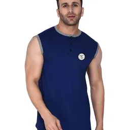 Blisstone Men Solid Henley Neck Slim Fit T-shirt-image-77