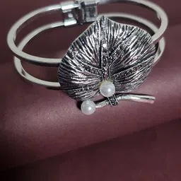 Piu Jewels Silver-Plated Stainless Steel Crystals Studded Cuff Bracelet-picture-26