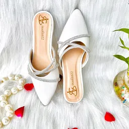 Insolito22 Women Open Toe Flats with Bows image 2