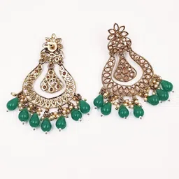 Women Click Gold Plated Artificial Stone-Studded Jewellery Set image 4