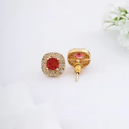 Wynona Contemporary Studs Earrings image 4