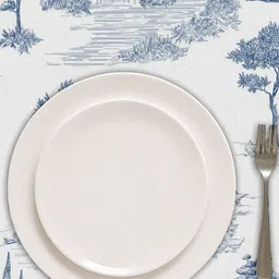 CASABLEU Blue & White Floral Printed 6-Seater Table Cover image 5