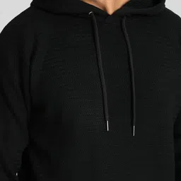 Bene Kleed Men Black Relaxed Fit Hooded Sweatshirt image 2
