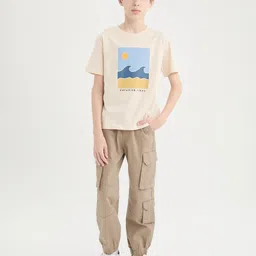 DeFacto Boys Typography Printed Pockets T-shirt image 4