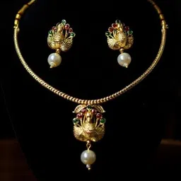 ANTIQUE JEWELLERY Women Gold-Plated Brass Jewellery Set image 3