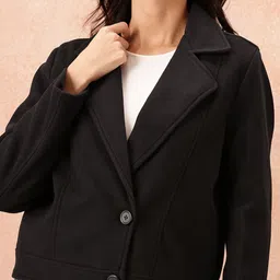 all about you Notched Lapel Collar Crop Tailored Jacket image 3