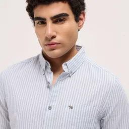 THE BEAR HOUSE Men Slim Fit Vertical Striped Button-Down Collar Casual Shirt image 4