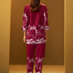 DRESOUL Printed Mandarin Collar Top With Trousers Co-Ords image 3