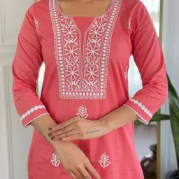 Navlik Floral Embroidered Thread Work Pure Cotton Straight Kurta With Trousers & Dupatta image 4