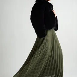 FEMMELLA Pleated Flared Maxi Skirt image 2