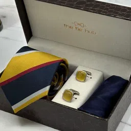 The Tie Hub Men Accessory Gift Set image 1