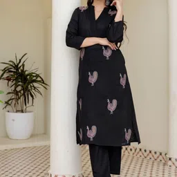 AUTUMN LANE Women Ethnic Motifs Embroidered Cotton Kurta with Trousers-picture-29